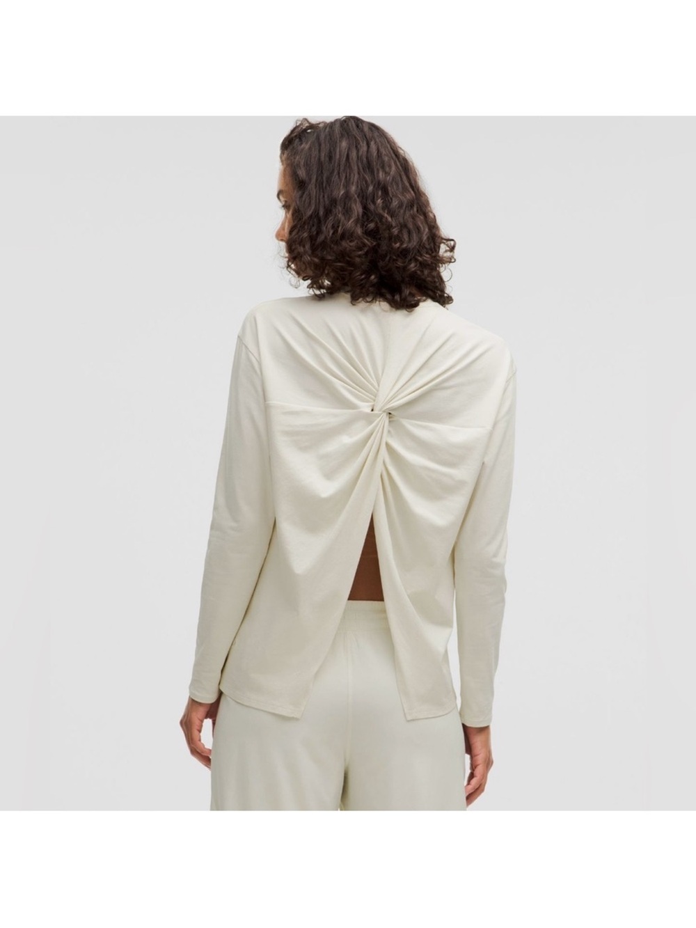 Lululemon Twist-Back Relaxed Fit Long Sleeve
